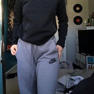 grey Nike sweatpants